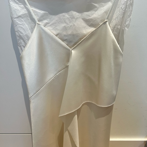 Philip Lim.1 white ivory silk strapless tank withh hangover ruffles. Size xs. - Picture 4 of 7